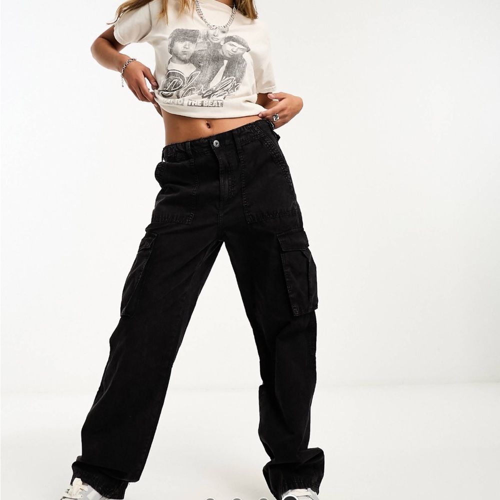 BERSHKA - Cargo Straight Black Pants Size 2